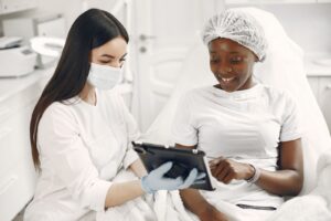 Dermatologist consultation with patient at Neo Skin Kokapet